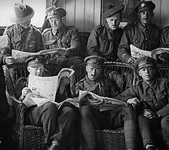 British soldiers reading the Wipers Times in 1916